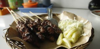 Sate Jaran (Kuda) Godean