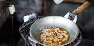ENTOK SLENGET KANG TANIR Mencicipi Kuliner Entok Pedas nan Langka dari Daerah Turi, Jogja