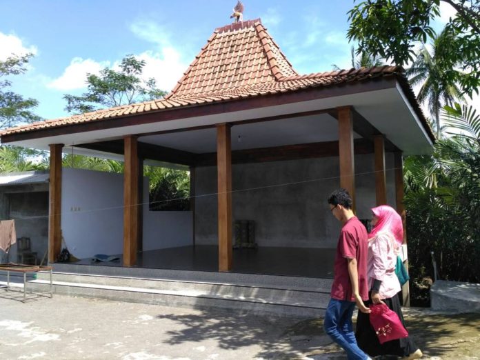 Toilet 9