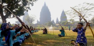 Java Summer Camp Sukses Tularkan Tradisi Lokal